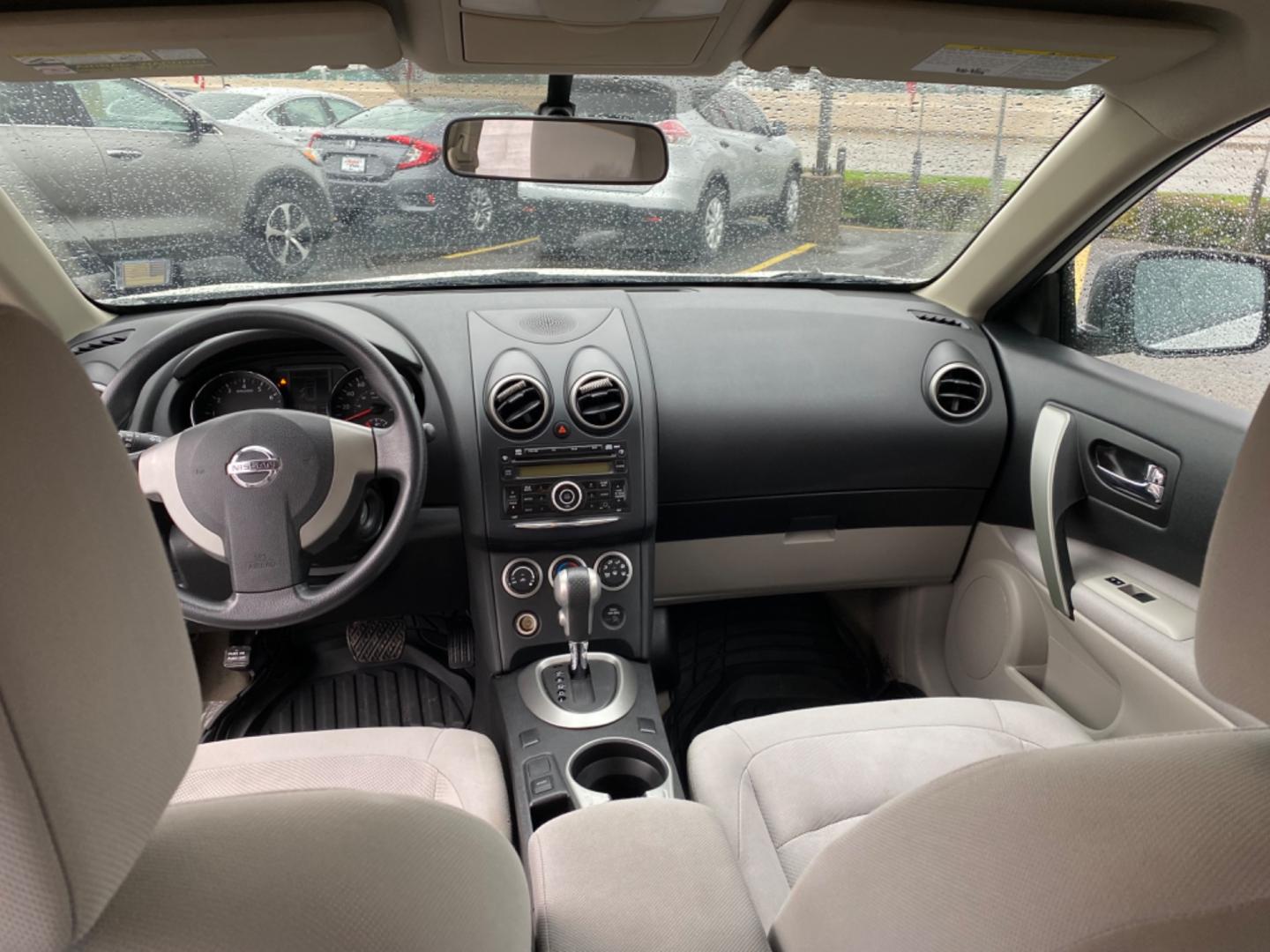 2015 WHITE Nissan Rogue Select S 2WD (JN8AS5MT2FW) with an 2.5L L4 DOHC 16V engine, Continuously Variable Transmission transmission, located at 420 I-35E, Lancaster, TX, 75146, (469) 297-4144, 32.593929, -96.823685 - Photo#7